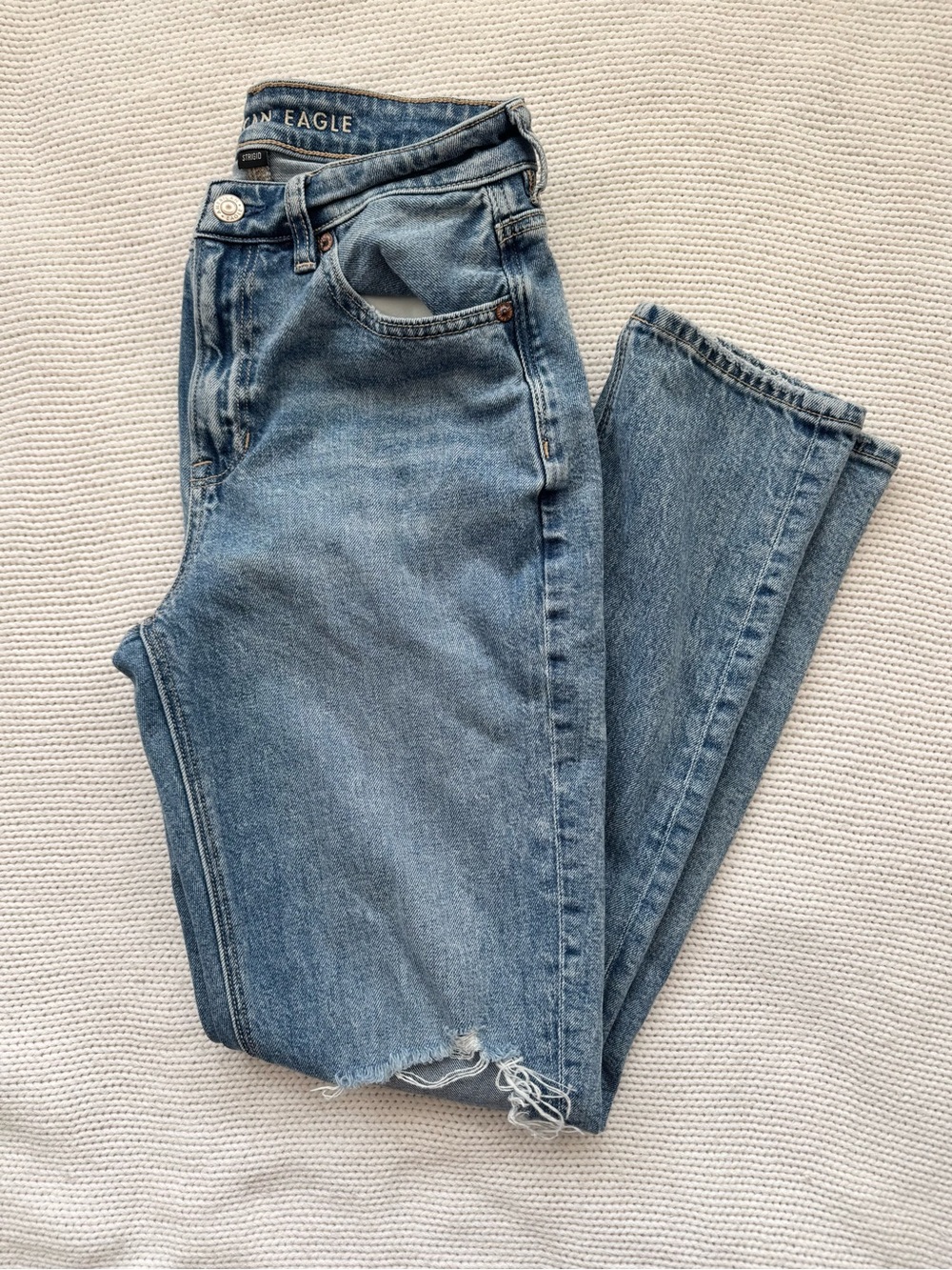 American Eagle Mom Jeans